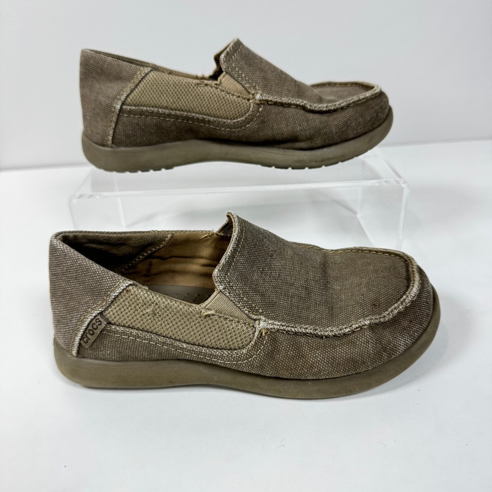 Crocs Santa Cruz Boys Khaki Canvas Slip On Loafers Shoes Size J1 Youth Casual
